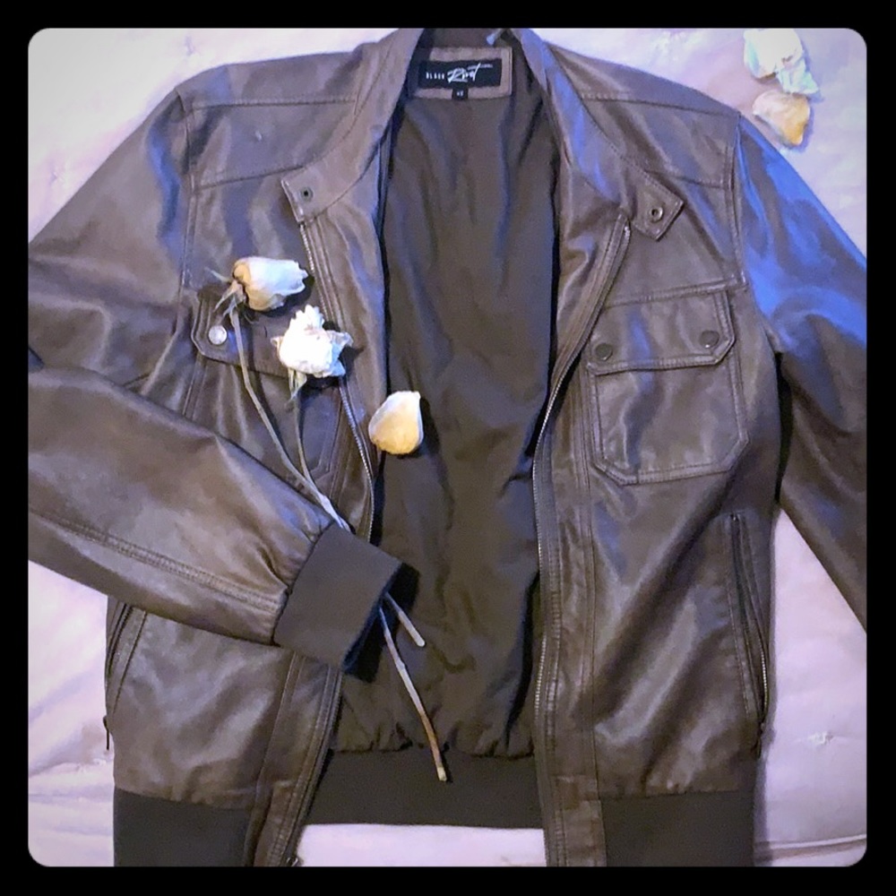 1980’s Vintage brown vegan leather bomber jacket